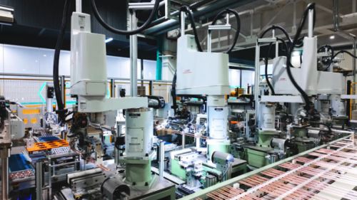 從全球首座多聯機中央空調“燈塔工廠”看制造業數智化變革的啟示